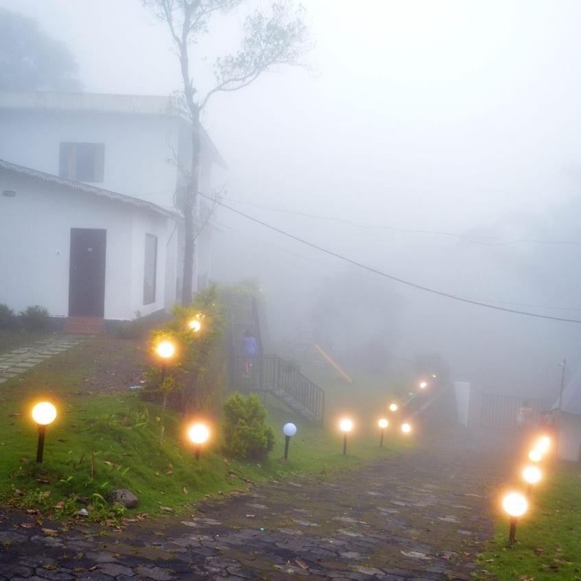 Mist Woods Vagamon Hotel ภายนอก รูปภาพ