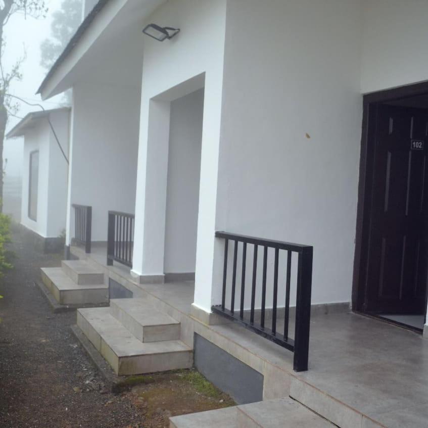 Mist Woods Vagamon Hotel ภายนอก รูปภาพ